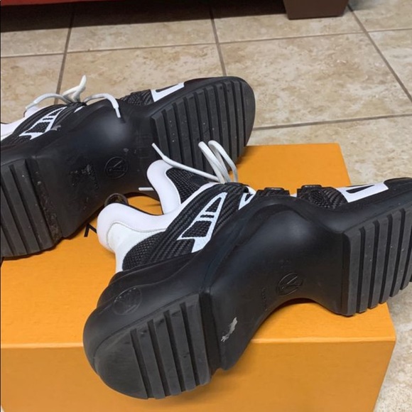 Louis Vuitton sneakers - Picture 4 of 7